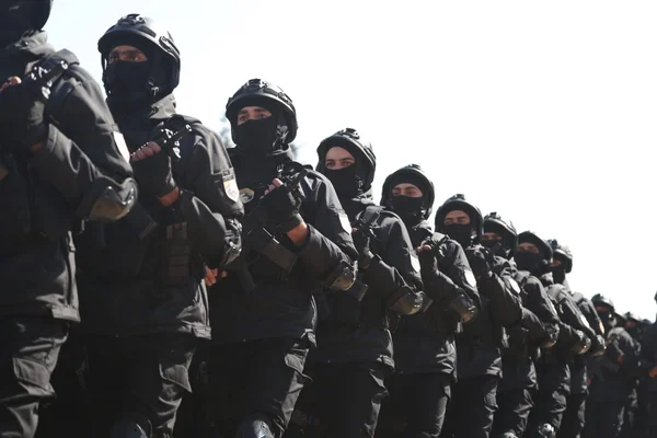 قوى الأمن الداخلي تعتقل مطلوبين بحي عش الورور بدمشق