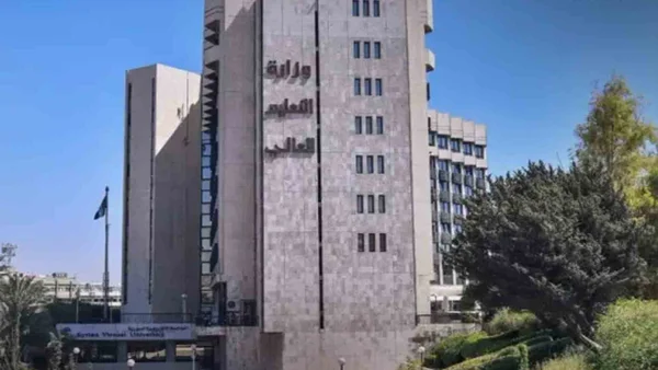 مجلس التعليم العالي يقر الترفّع الإداري للجامعات ويناقش توزيع مقاعد الدراسات العليا الطبية