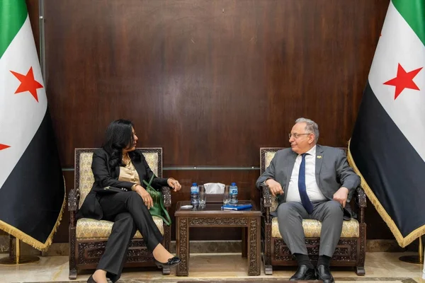 وزير المالية يبحث مع وفد البنك الدولي الإصلاح المالي