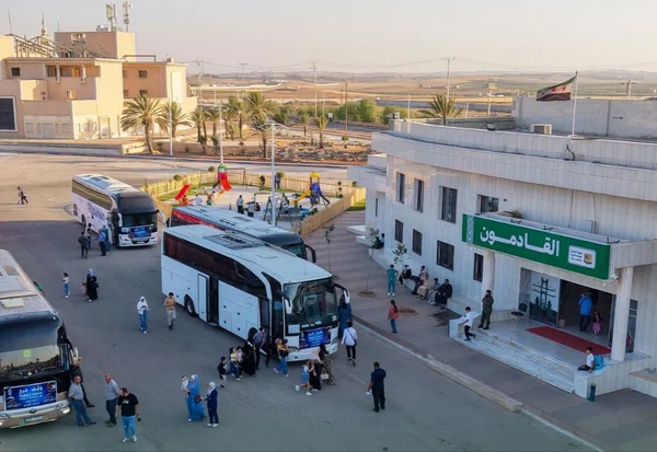 التعليم يعيق عودة الطلاب السوريين من الأردن إلى الوطن