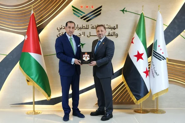 سوريا والأردن يبحثان تعزيز التعاون في قطاع الطيران المدني