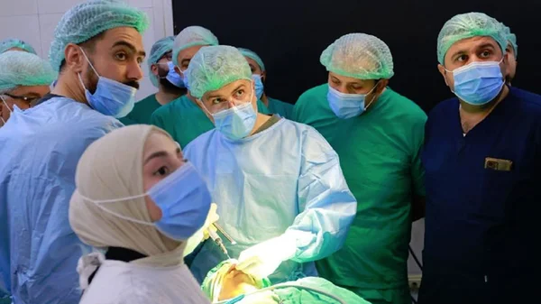 مشفى حلب الجامعي ينجح في إجراء أول عملية استئصال درقية بالمنظار