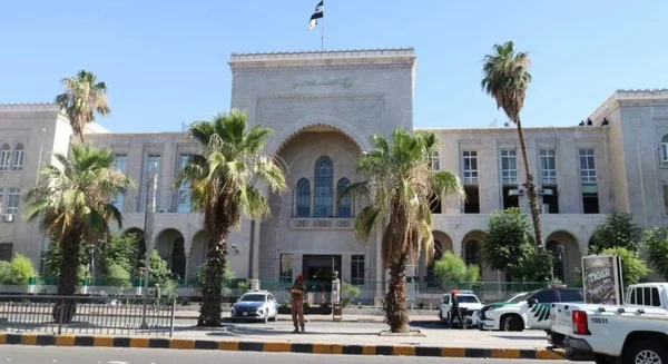 بدء محاكمة 30 متهماً بجرائم ضد السوريين بالعدالة الانتقالية