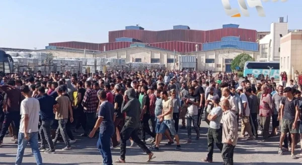 إنهاء إضراب عمال شركة زنوبيا للسيراميك بريف دمشق ونقاشات حول الحقوق العمالية