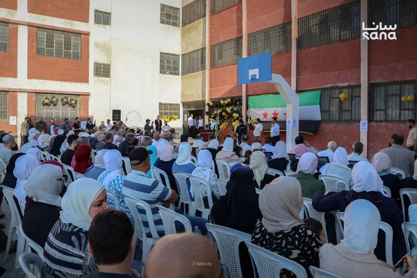 تكريم 13 طالباً متفوقاً في حي بابا عمرو بحمص
