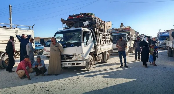 انطلاق قافلة تضم 700 عائلة مهجرة للعودة الطوعية من الحسكة إلى رأس العين