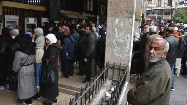 اتساع رقعة الاحتجاجات في المؤسسات السورية للمطالبة بالمساواة في زيادات الرواتب