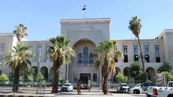 استمرار محاكمات العدالة الانتقالية بدمشق وقضية عاطف نجيب معلقة