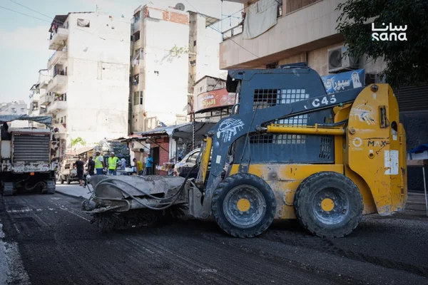 بدء أعمال صيانة وتزفيت شوارع مدينة اللاذقية لتحسين واقعها