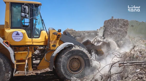 وزارة الطوارئ تزيل 186 ألف متر مكعب من أنقاض حلب