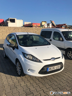 Ford Fiesta 1.4 TDCi 2011-es, 2 személyes kisteher, szép állapotban eladó