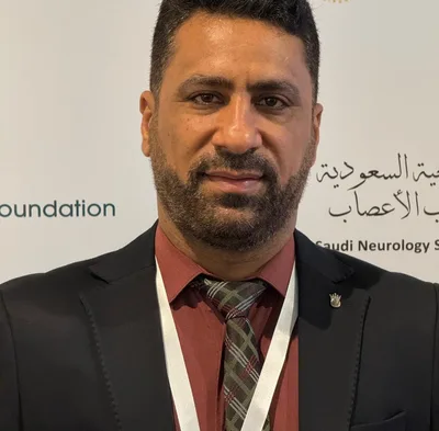 الاختصاص البروفسور استشاري الاعصاب الدكتور عباس كنبار كوسر