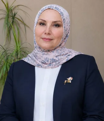 الاستشارية د. إيناس طه الحمداني