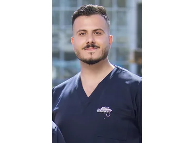 مرتضى جهاد الحسيني - الأطباء
