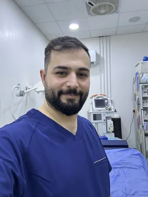 احمد عبد الكريم عاكول - جراحة العظام والكسور والمفاصل