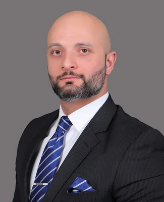 عمار العزاوي