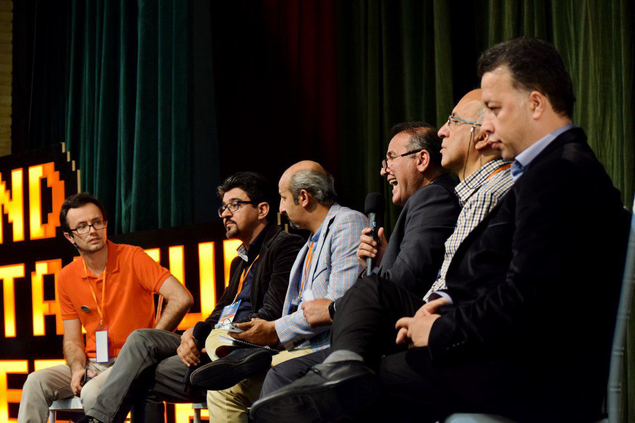 بخشی از جامعه استارتاپی تبریز در پنل بحث درباره مشکلات رشد استارتاپ‌ها در تبریز : با وجود اینهمه بحث و تحلیل چرا هنوز راه بجایی نبرده ایم؟