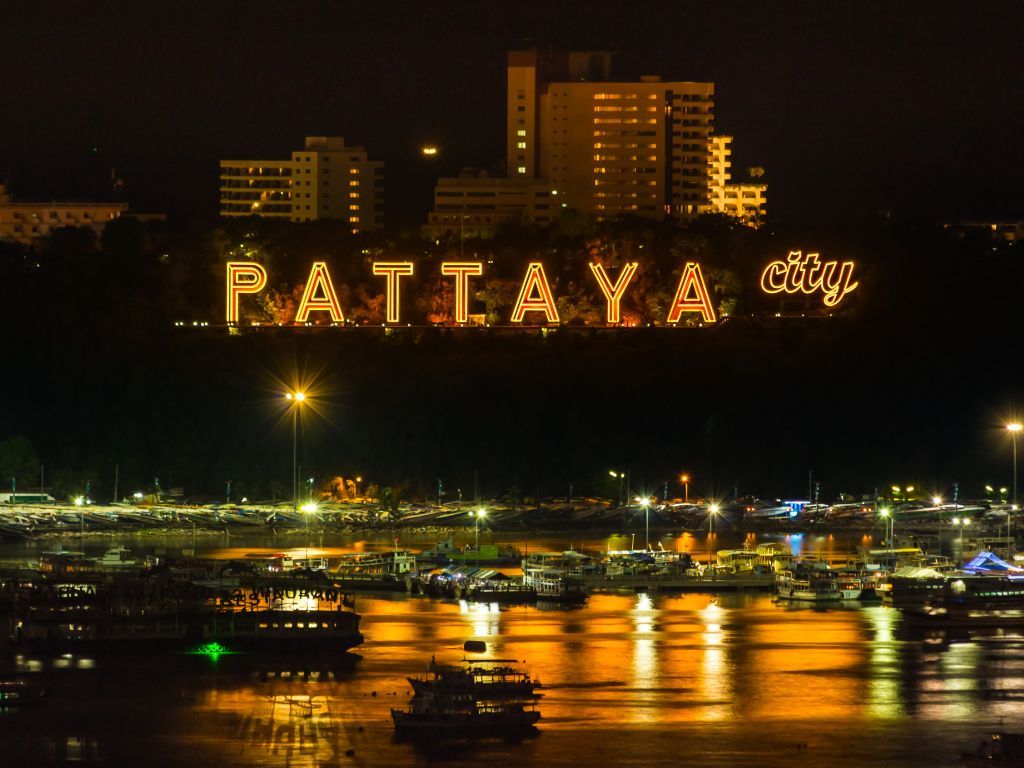 ชายหาด พัทยา สวย ๆ