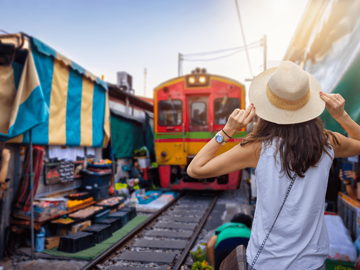 Maeklong Railway Market
