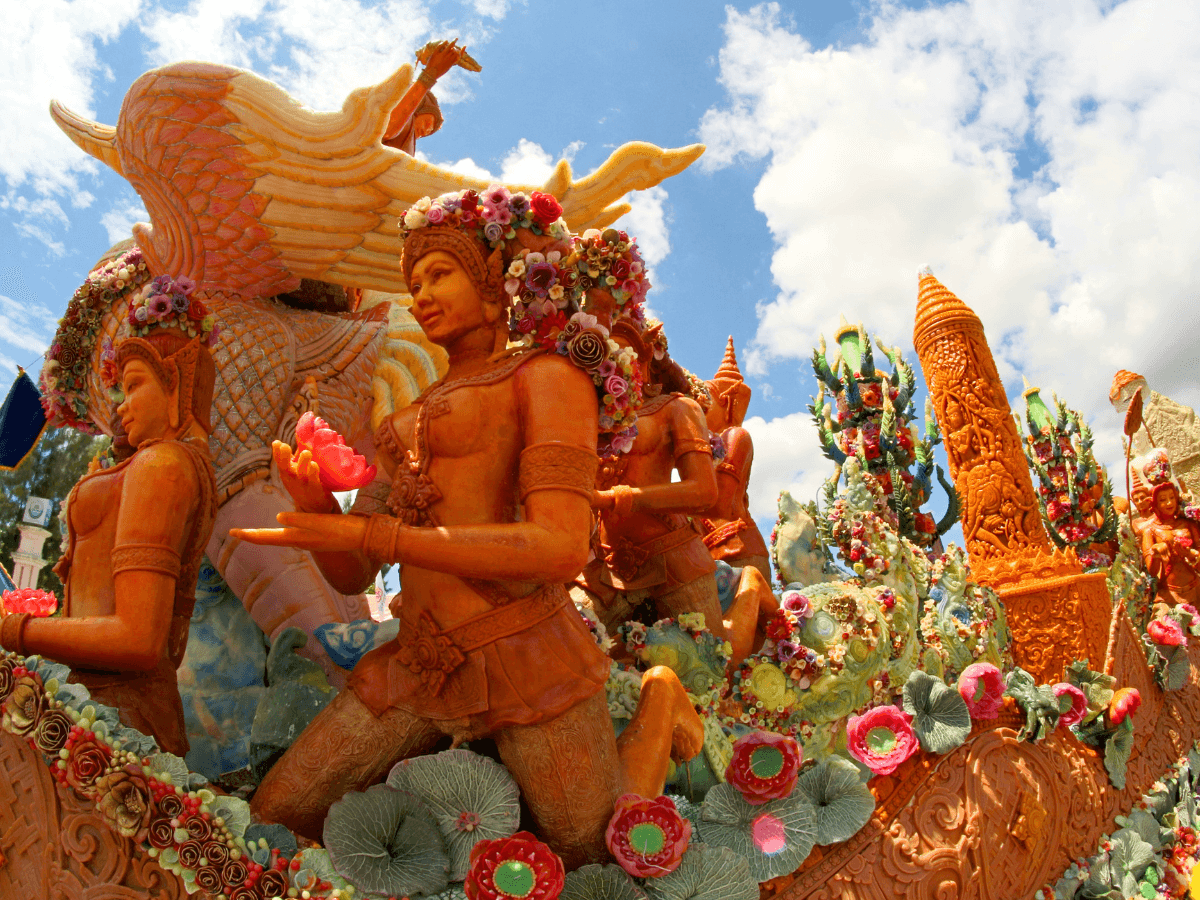 แห่เทียนพรรษา