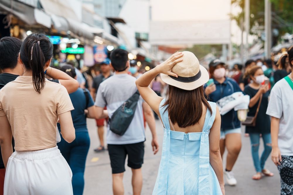 where to buy souvenirs in Thailand