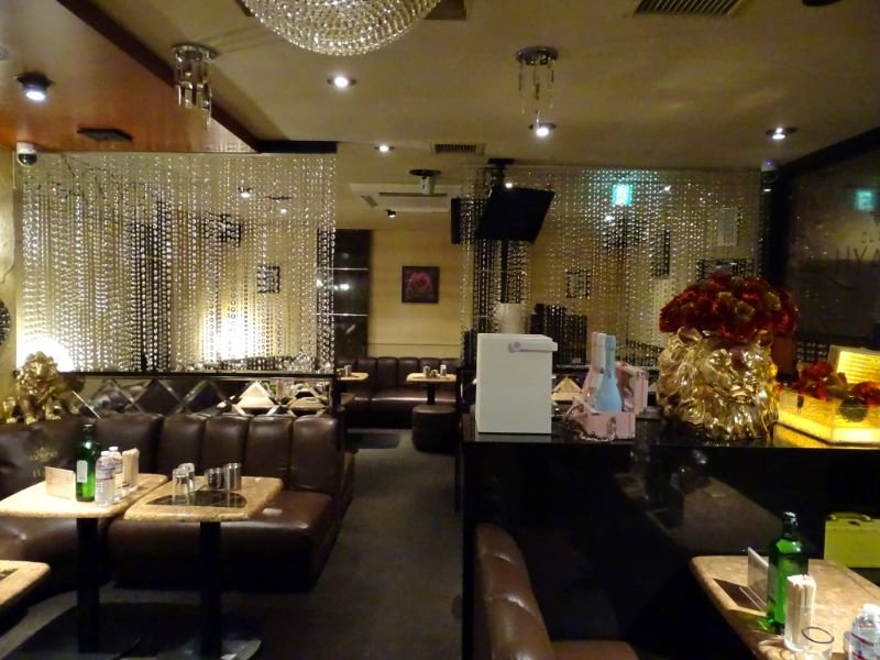 東京_立川_朝キャバ・昼キャバ　CLUB Hyatt(ハイアット)_黒服求人_左