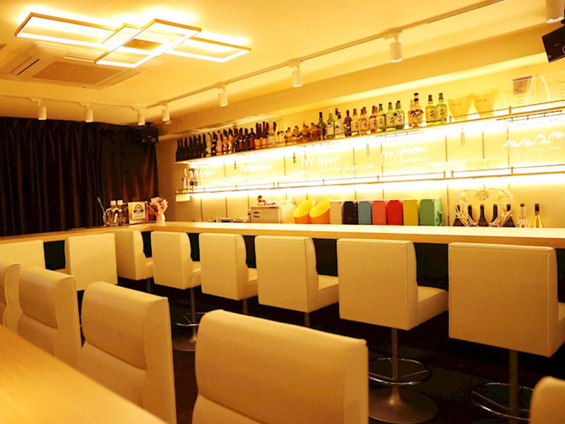 東京_蒲田_GIRL'S BAR コスプレアカデミー_黒服求人_左