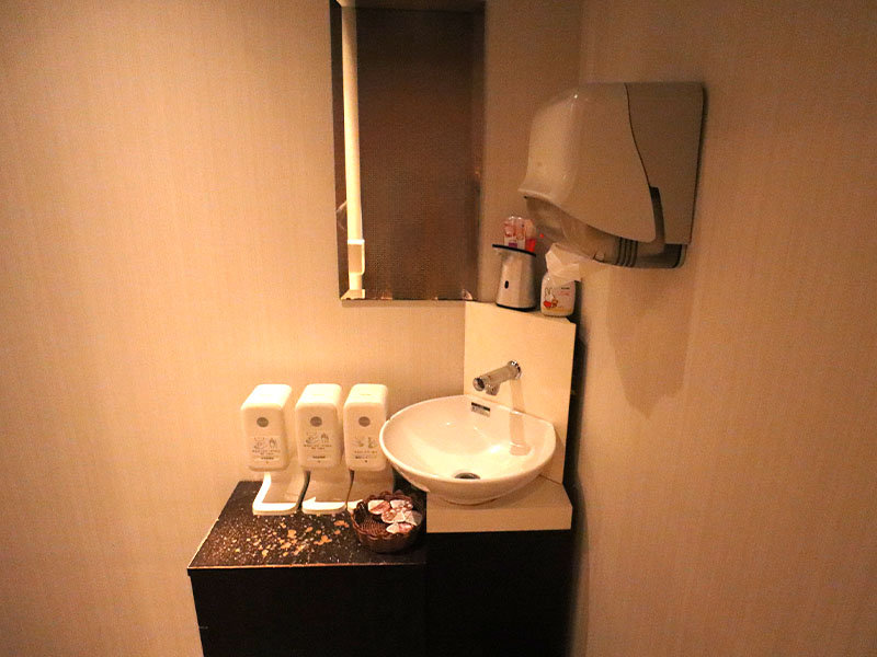 埼玉_草加_白翠(ハクスイ)_体入求人_バックルーム1