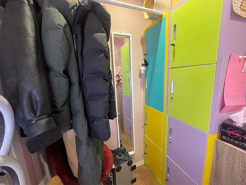 東京_歌舞伎町_【昼12時～終電】しぇるむふぃる_体入求人_バックルーム2