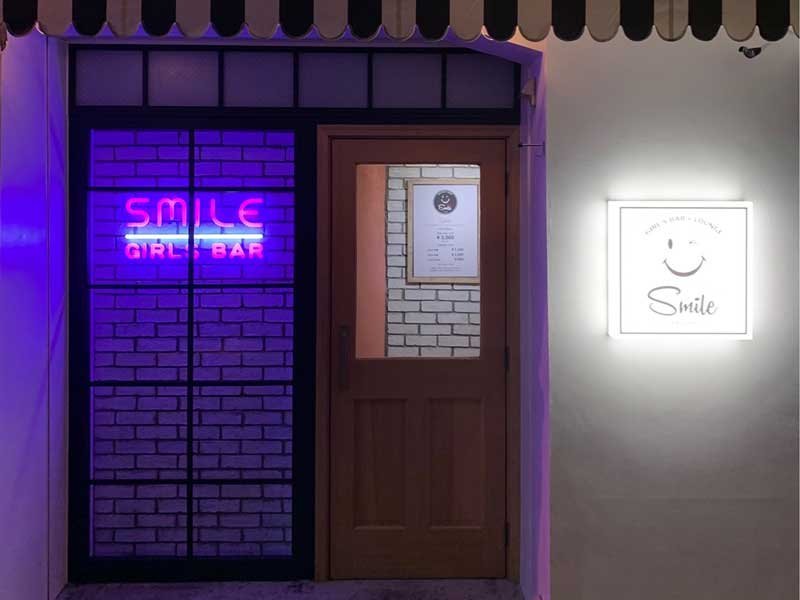 東京_神田_カフェ＆バー SmileTerrace(スマイルテラス)_黒服求人_店内3