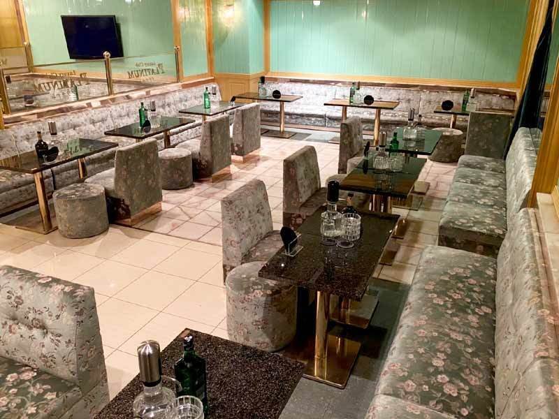 千葉_船橋_ラウンジ PLATINUM(プラチナム)_黒服求人_店内2