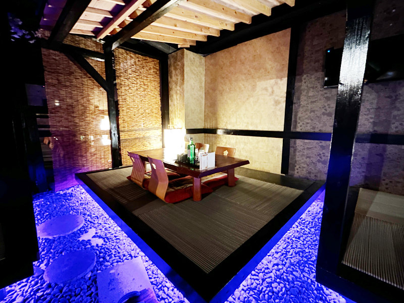 神奈川_平塚_牡丹(ボタン)_黒服求人_店内3