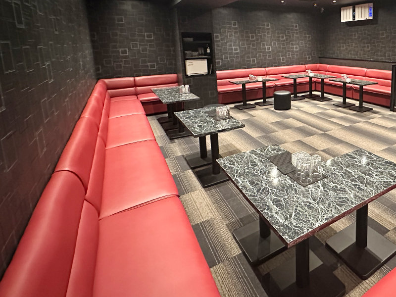 東京_錦糸町・亀戸_昼キャバ 享楽(キョウラク)_黒服求人_店内8