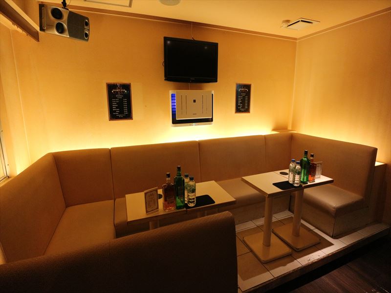 東京_秋葉原_M kaupili club(エム カウピリクラブ)_黒服求人_店内2