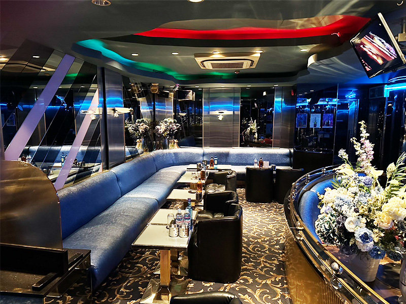 東京_赤羽_Club XO(エックスオー)_黒服求人_店内1