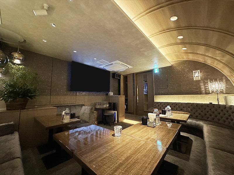 東京_銀座_Club Alma(アルマ)_黒服求人_店内3
