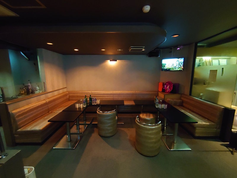 千葉_千葉_Club S(クラブ　エス)_黒服求人_店内2