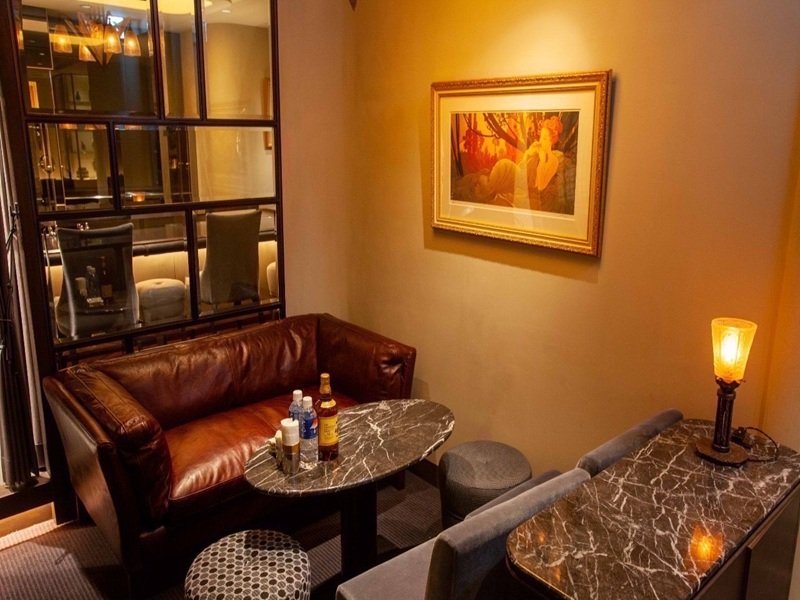 東京_銀座_MUCHA(ミューシャ)_黒服求人_店内3