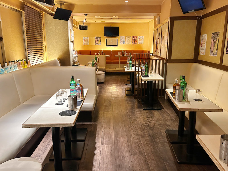 東京_秋葉原_M kaupili club(エム カウピリクラブ)_黒服求人_店内2