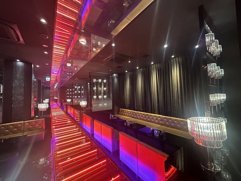 東京_上野_LUXURY CLUB MINT(ミント)_黒服求人_店内2