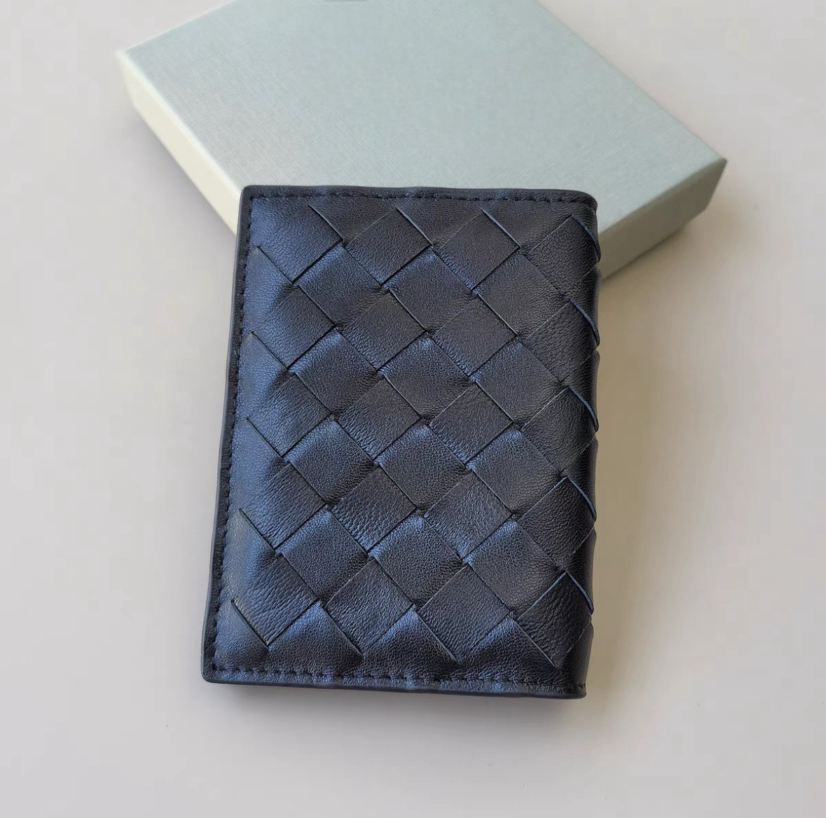 Weave Bi-fold Cardholder 