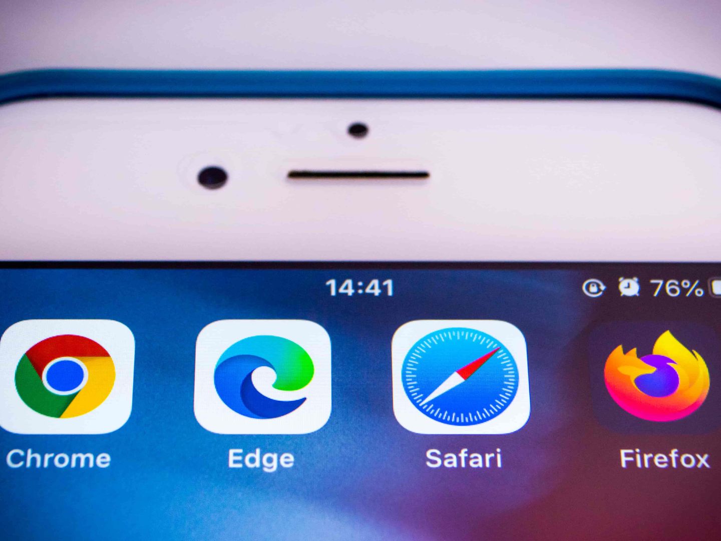 Otvaranje internet preglednika Odabir između četiri internet preglednika - google chrome, mozilla firefox, microsoft edge i safarija