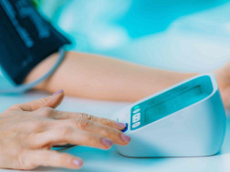 Kako izmjeriti tlak digitalnim tlakomjerom Proces mjerenja tlaka digitalnim tlakomjerom