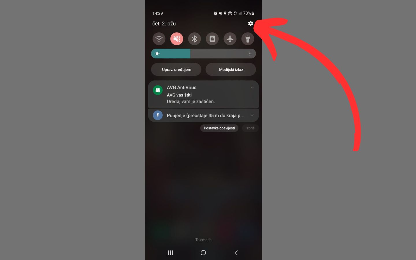 klikanje na postavke na mobitelu