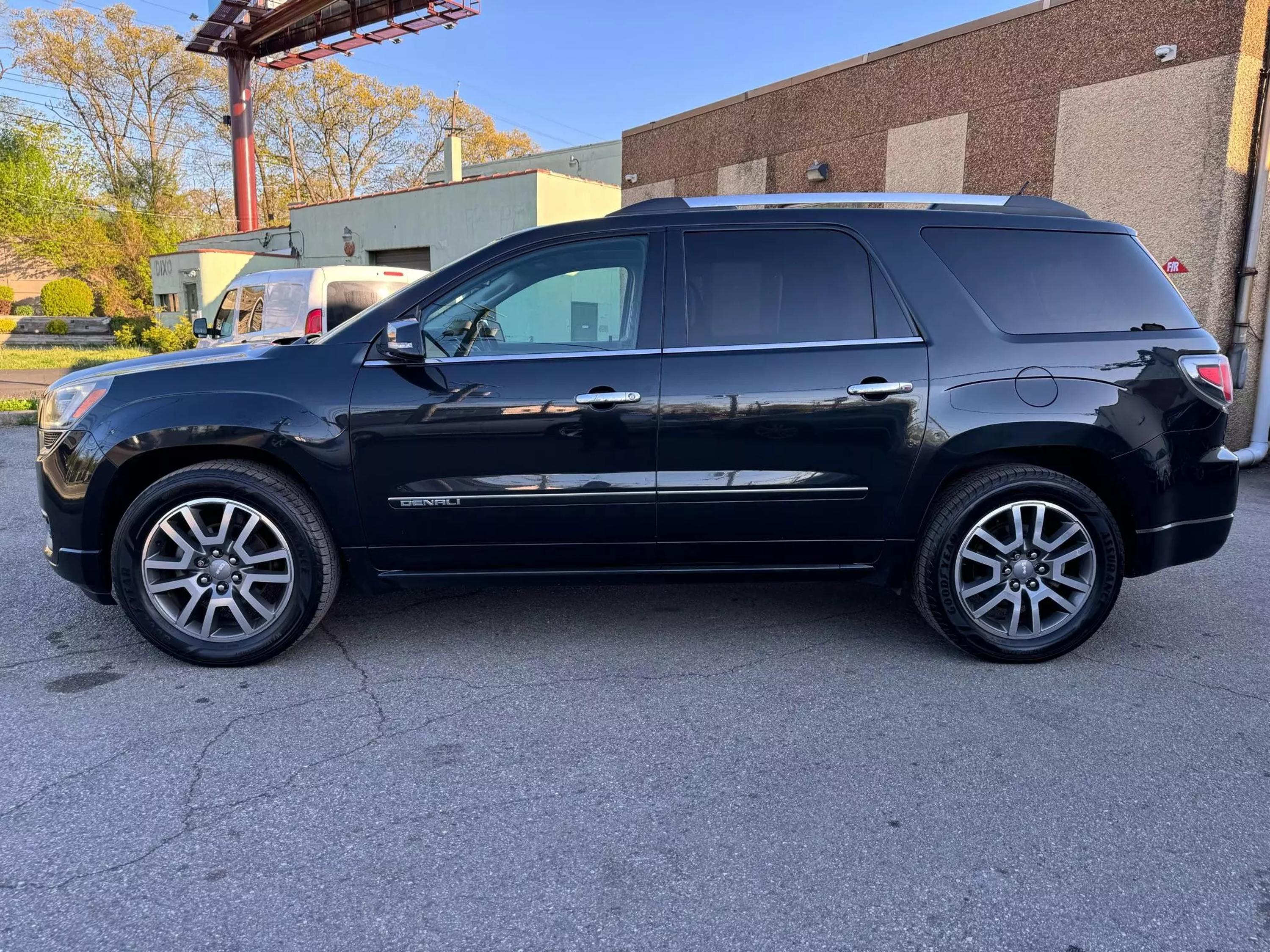 Used 2014 GMC Acadia Denali with VIN 1GKKVTKD1EJ316928 for sale in Garfield, NJ