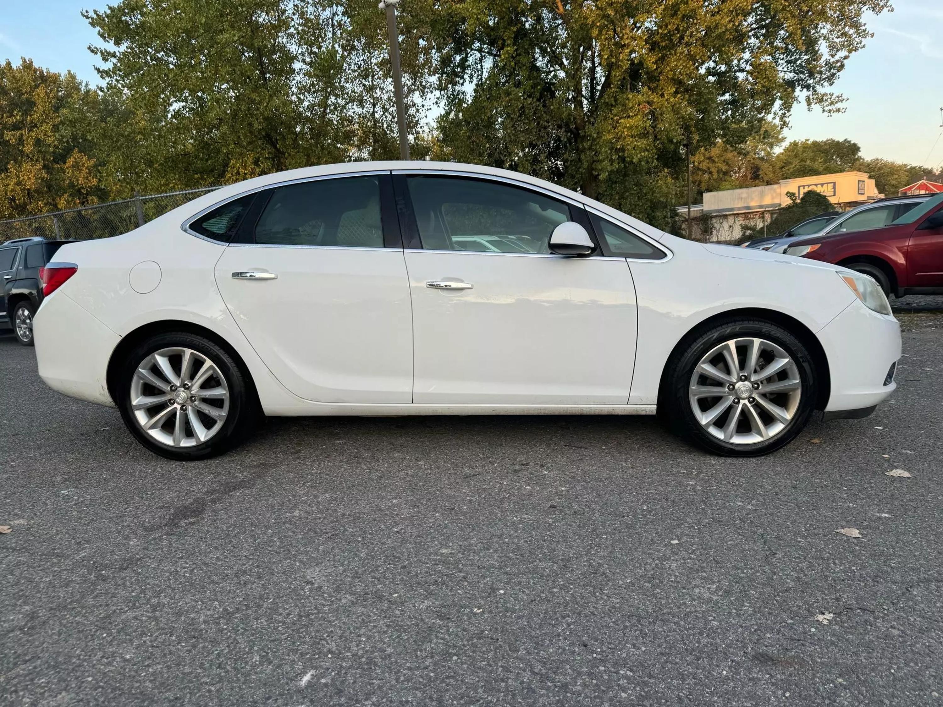 Used 2014 Buick Verano 1SG with VIN 1G4PR5SK3E4125618 for sale in Garfield, NJ