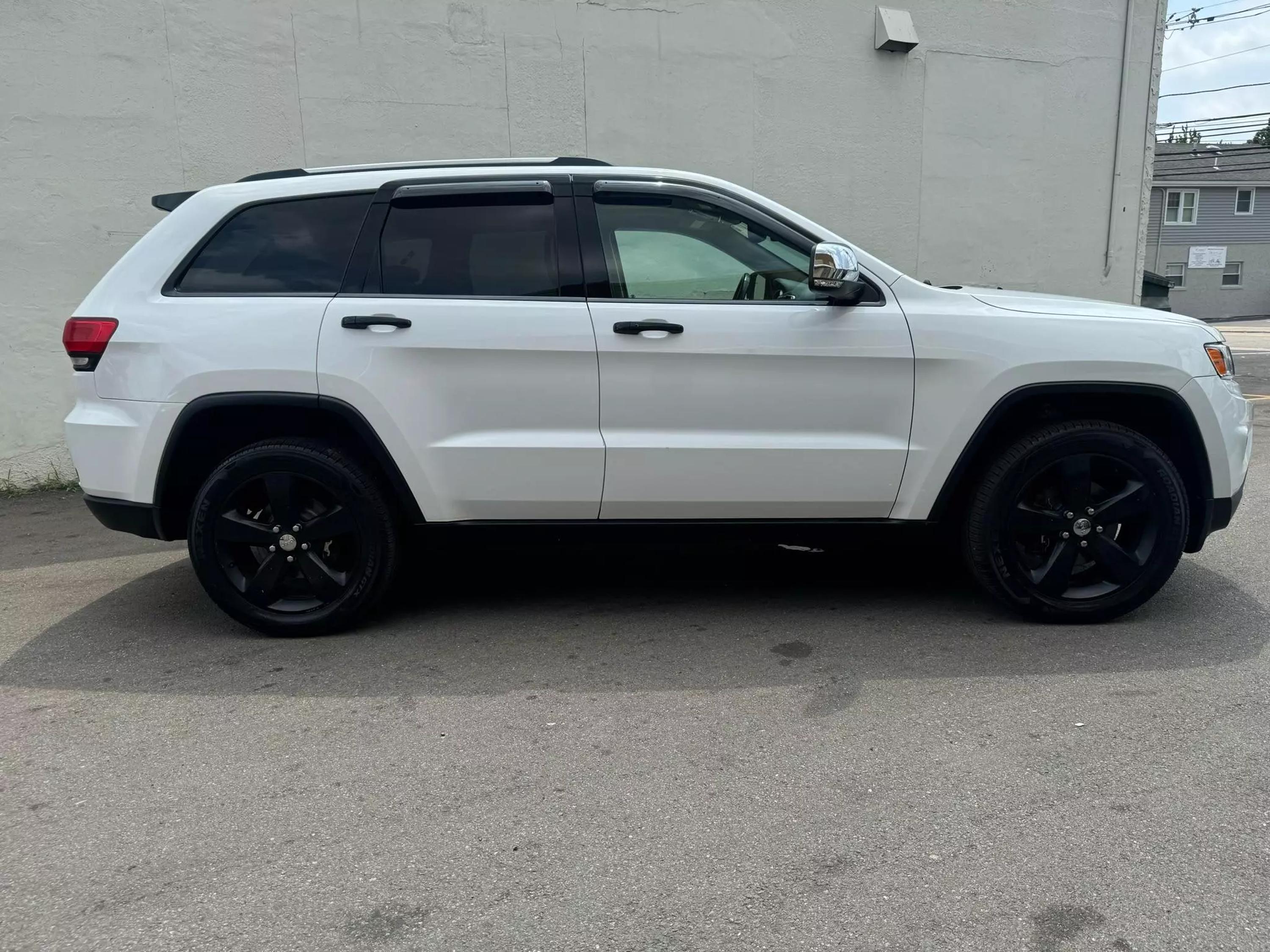 Used 2016 Jeep Grand Cherokee Limited with VIN 1C4RJFBG4GC496818 for sale in Garfield, NJ