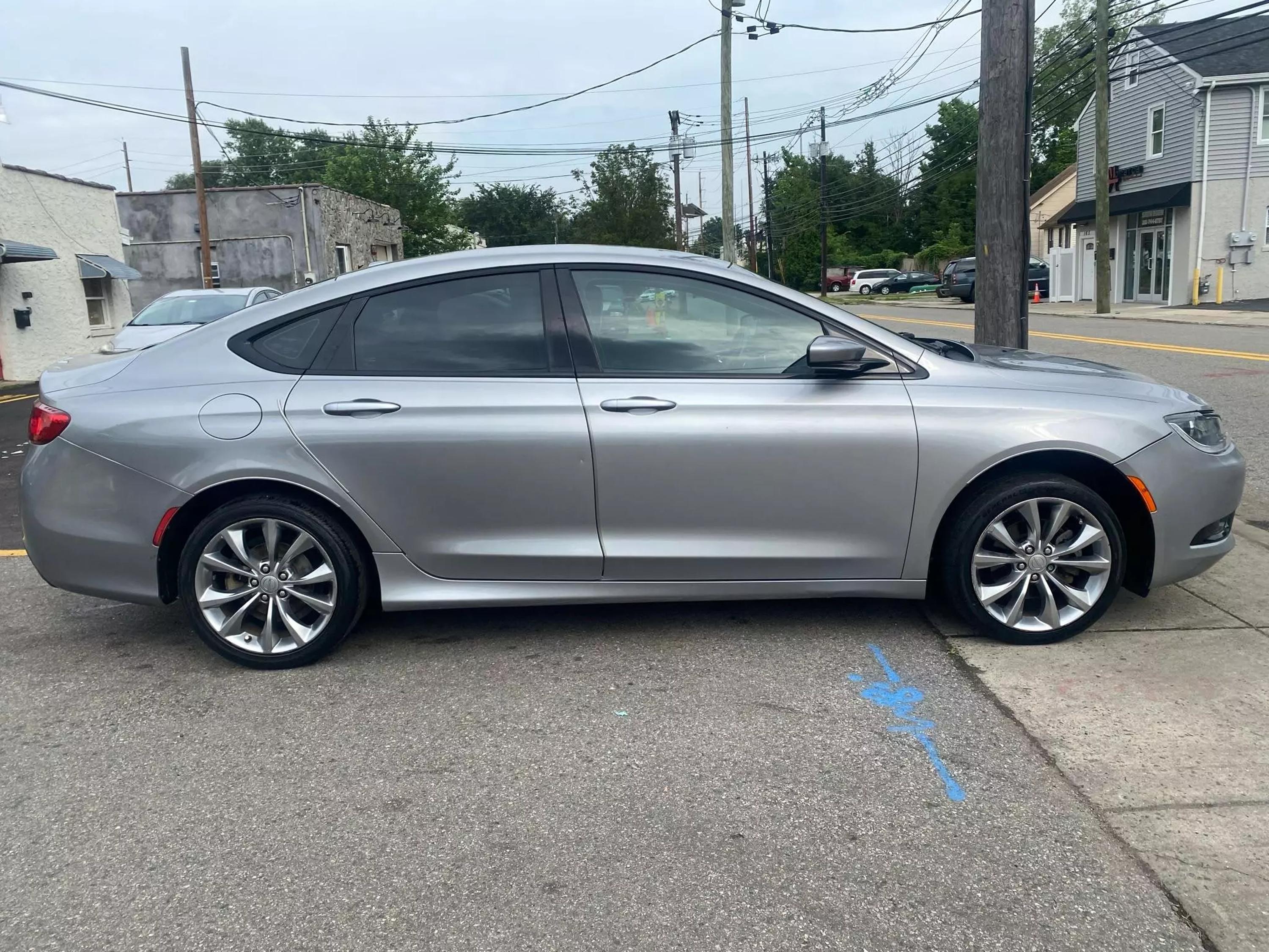 Used 2015 Chrysler 200 S with VIN 1C3CCCBB4FN596511 for sale in Garfield, NJ