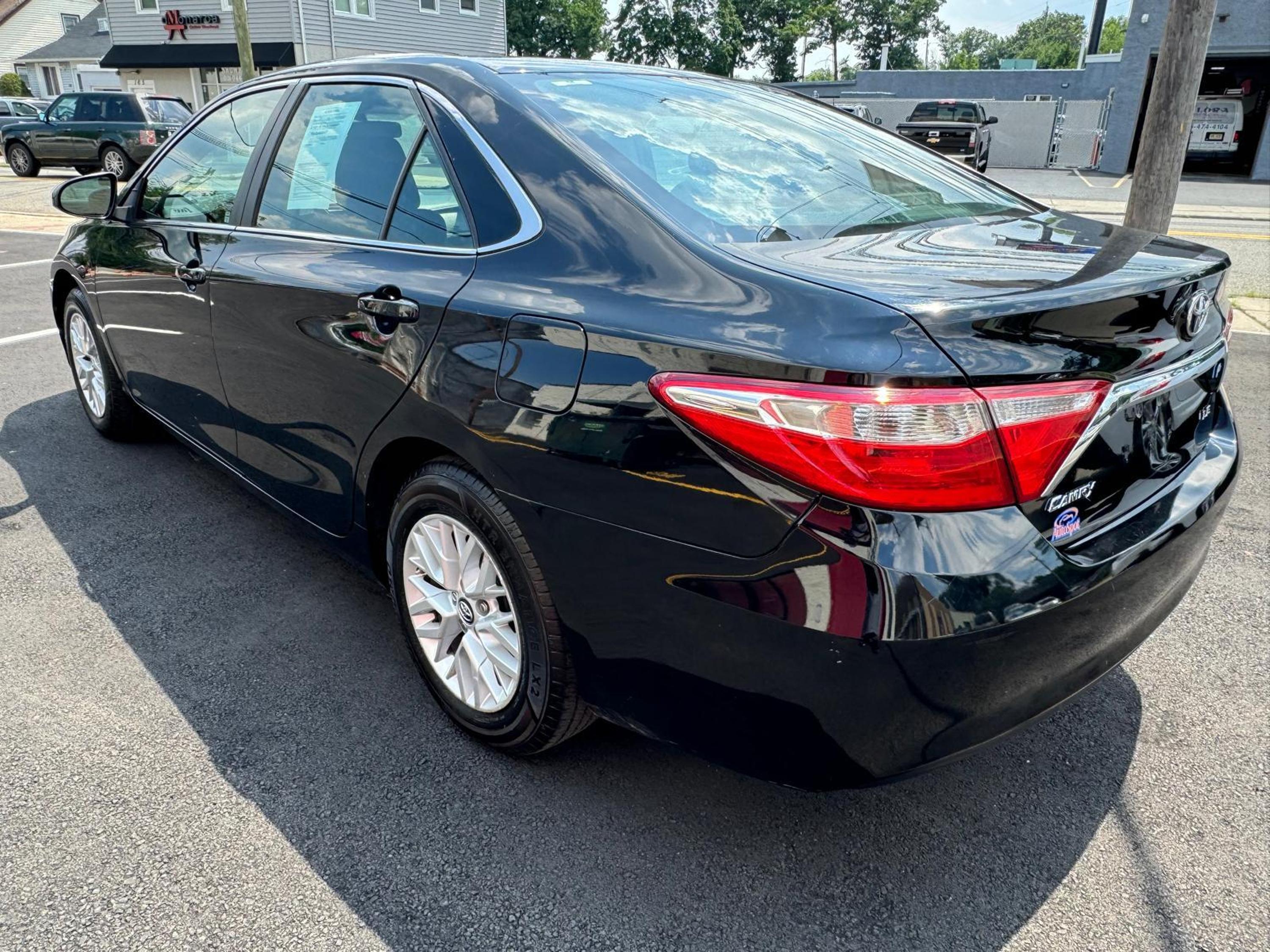 Used 2017 Toyota Camry LE with VIN 4T1BF1FK1HU806645 for sale in Garfield, NJ