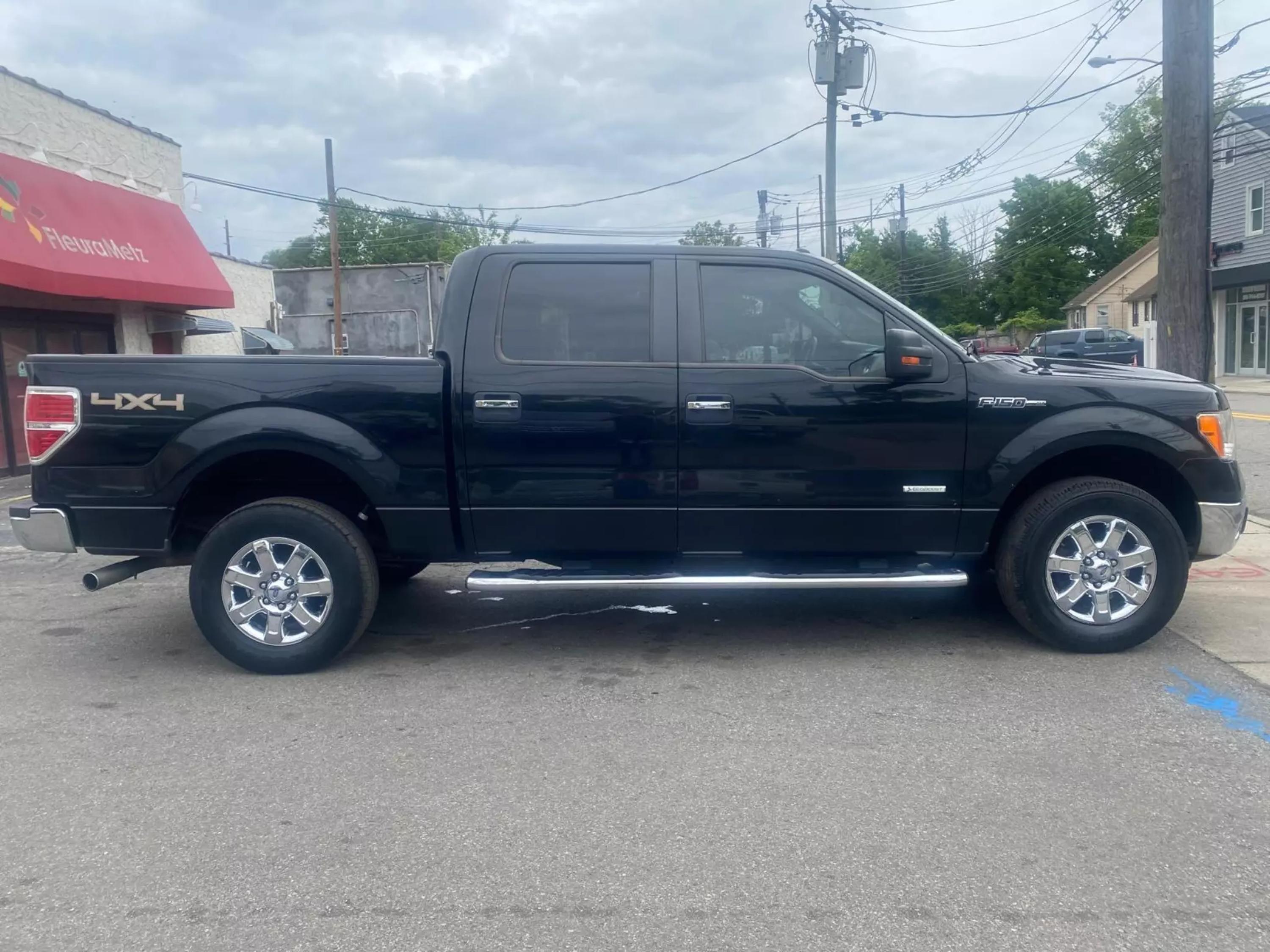 Used 2013 Ford F-150 XLT with VIN 1FTFW1ET5DKE74067 for sale in Garfield, NJ